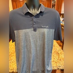 Travis Mathew Men's golf Polo. Navy/Gray‎ w/logos front/back. Note small snag